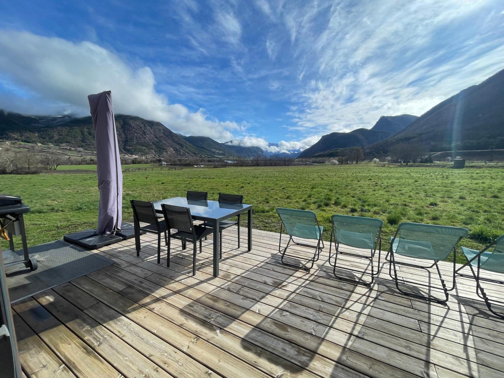 Charmant Logement Entre Lac Et Montagne Rochebrune  Экстерьер фото
